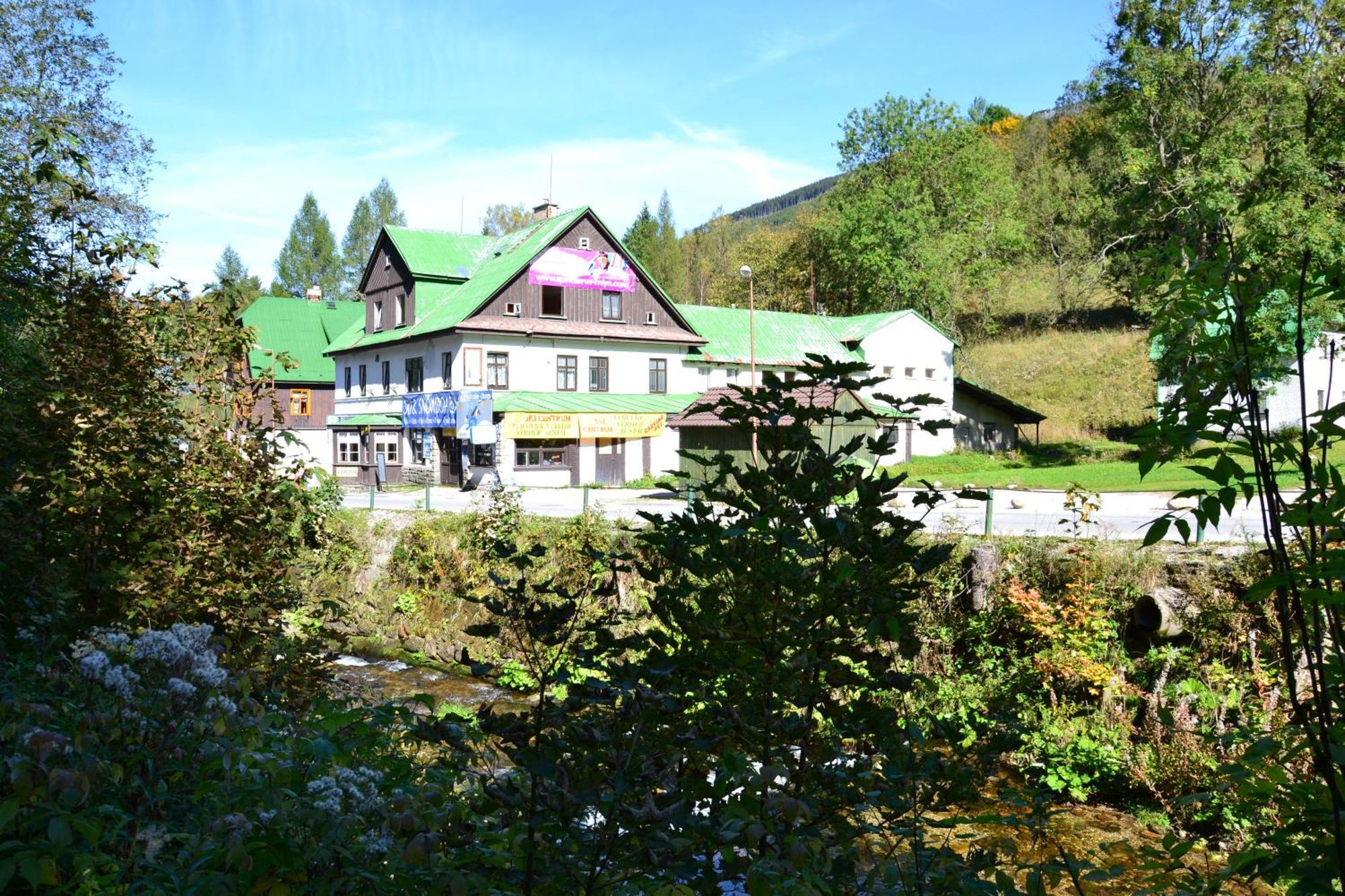 Hostel Fortuna ชปินด์เลอรูฟ มลิน ภายนอก รูปภาพ